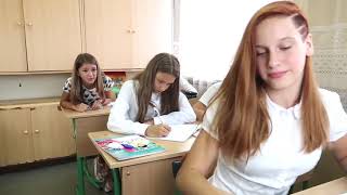 ТИПЫ УЧЕНИЦ в ШКОЛЕ 😜 ПРАНКИ В ШКОЛЕ 😂 ЛИЗА НАЙС ПРАНКИ