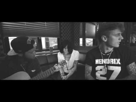 ACOUSTIC: Machine Gun Kelly & Kellin Quinn – Swing Life Away [RISE AGAINST COVER] mp3 ke stažení