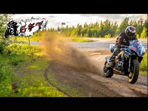 StuntFreaksTeam - Suzuki Gsx-R ON DIRT