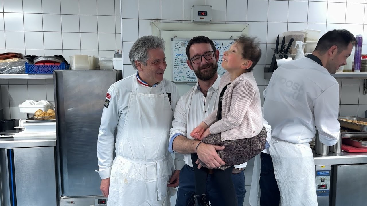 Michel Roth en cuisine pour Em'Ma vie - YouTube
