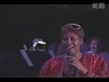 Luther Vandross & Aretha Franklin - A house is not a home (live)