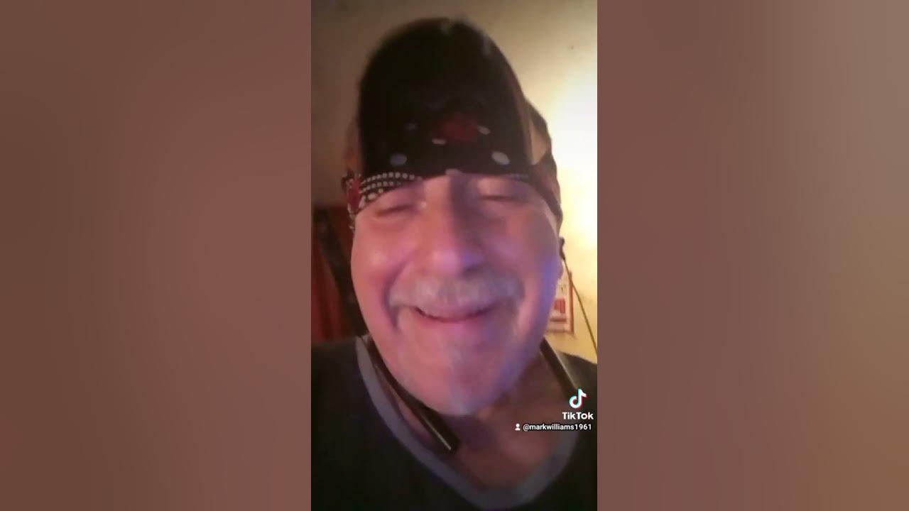 larry the cable guy talks about his grandma's walking farts larry the cable guy talks about his grandma's walking farts
