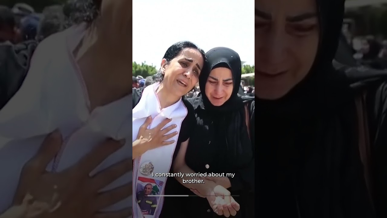 أقيمت جنازة اثنين من المسعفين اللبنانيين اللذين قُتلا في هجوم إسرائيلي