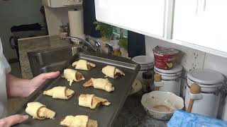 Apple Cinnamon Croissant Rolls Apple Cinnamon Croissant Rolls