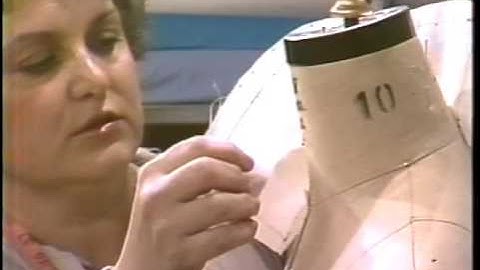 Methods of Basic Draping, v. 18. Collars