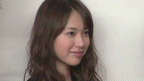 戸田恵梨香、映画「恋極星」初日舞台あいさつ
