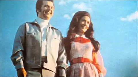 Conway & Loretta -- Lead Me On