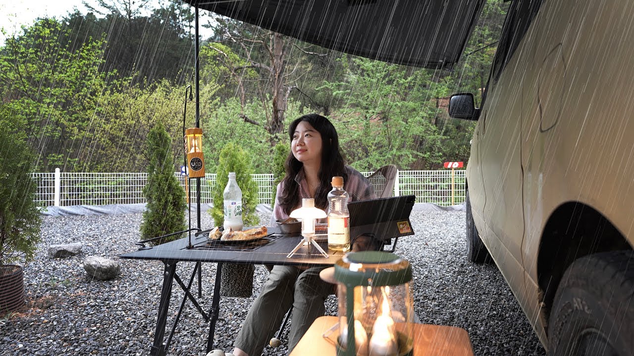 ☔️Кемпинг в дождливый день • Весенний дождь и сильный ветер • Одиночный кемпинг