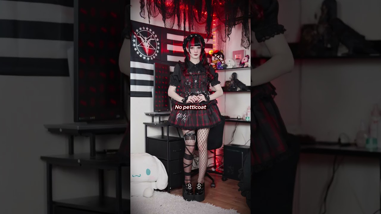 Unfortunately I will not be apologizingfor wearing petticoats with jirai kei