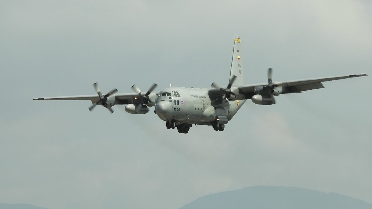 #FAC Fuerza Aérea Colombiana 🇨🇴#Lockheed #L382 C-130H Hércules FAC1004# ...