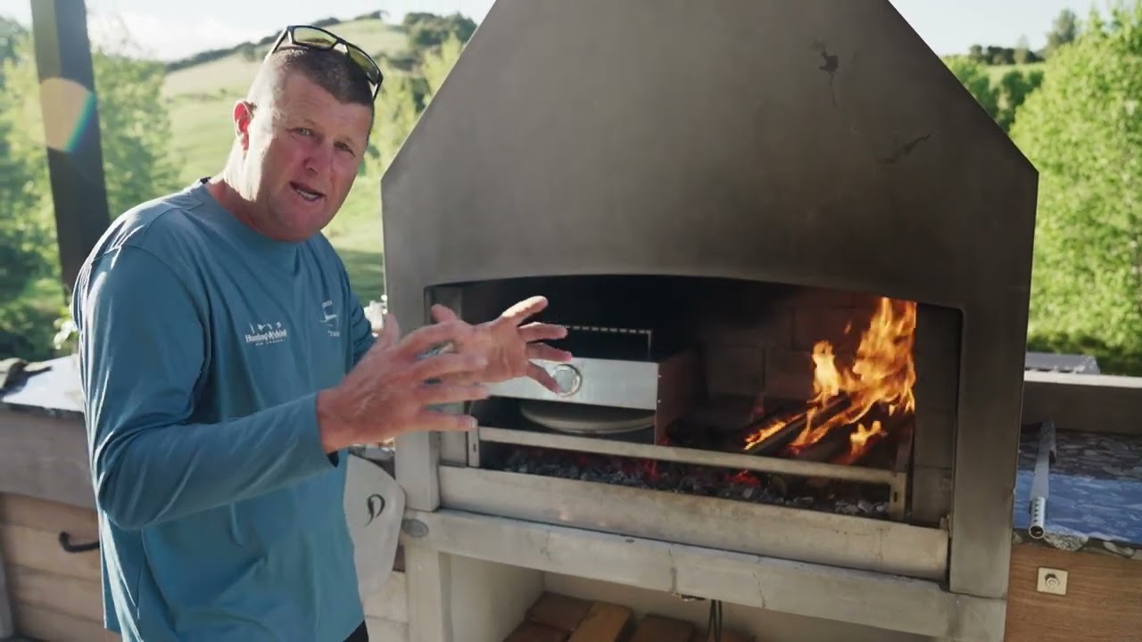 Outdoor Pizza Oven + Outdoor Fireplace u003d Perfection | New Zealand