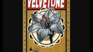 Velvetone Leave Me Cryin&#39;.wmv