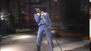 James Brown - interview + Sex Machine [Live 1982] (pt 1)