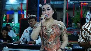 PUYENG voc ; YUNITA & PAK GURU // cs.SENO LARAS // ARS mr.BENIK