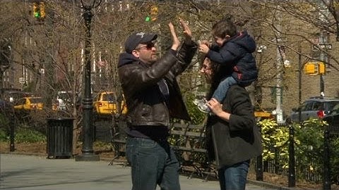 New modern family: Friends as co-parents