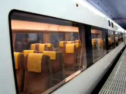 Video: Japonska Dobi Vlak Z Motivom Pok