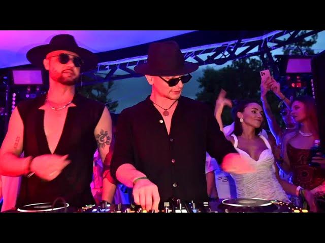 Онлайн порно көру: құмар аналар