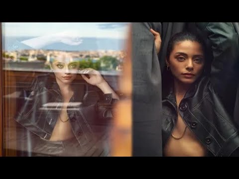 Сыла тюркоглу в купальнике