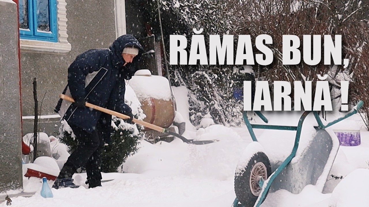 Bucuriile vieții simple la țară. Iarna nu se dă dusă.