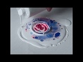 Acryl gieten - Open cup schilderij met blauwe en roze acrylverf