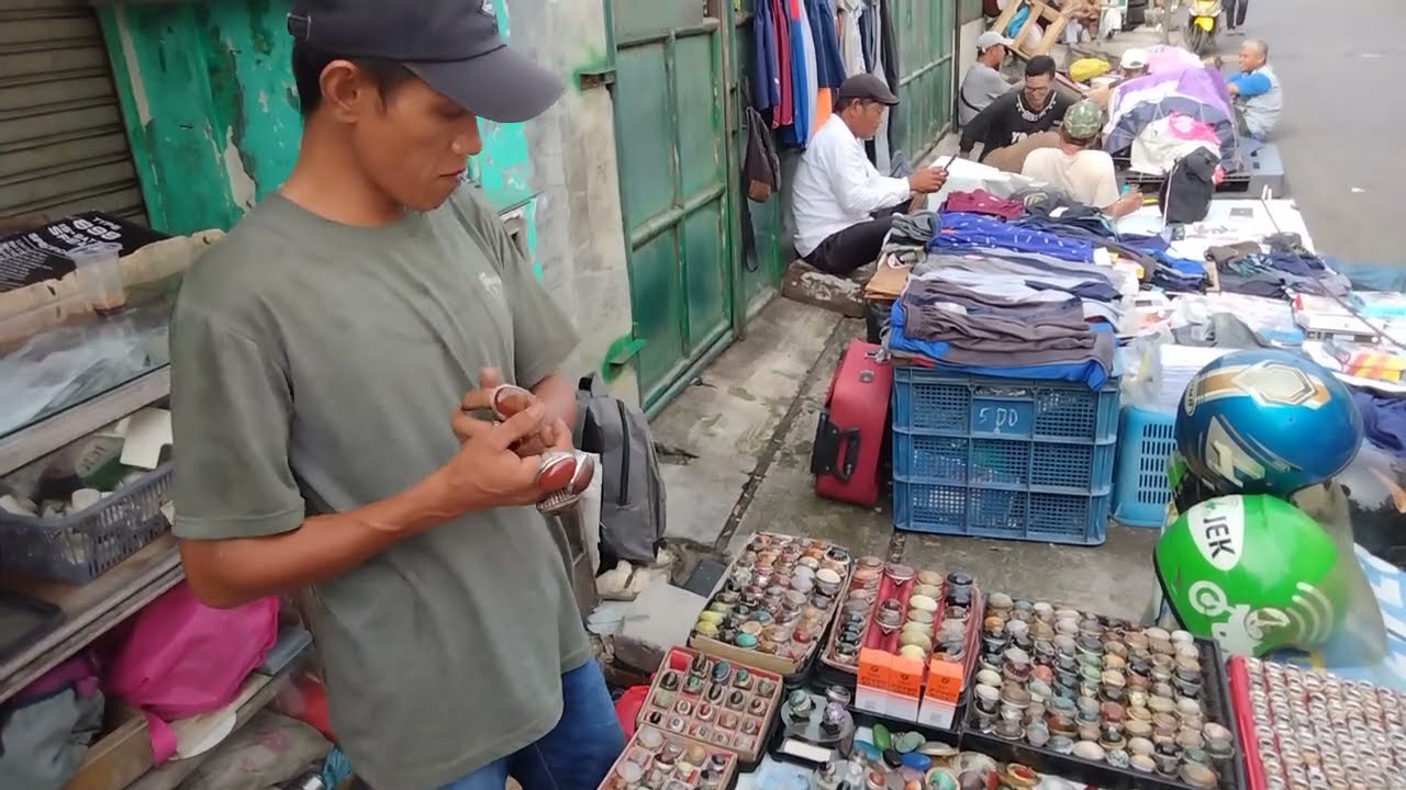 Di obral batu cakep cuma 10 ribuan ‼️ pasar loak jatinegara 