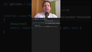 ¿Diferencia entre required y [Required] en C#? (atributo vs keyword)