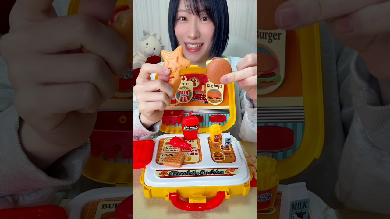 ビンボベア バンク きーままーま おもちゃ A hamburger handbag