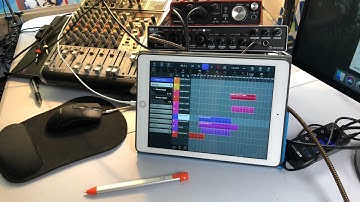 Recording Bass Guitar Into Cubasis with the Steinberg UR44 - iPad - Live Stream