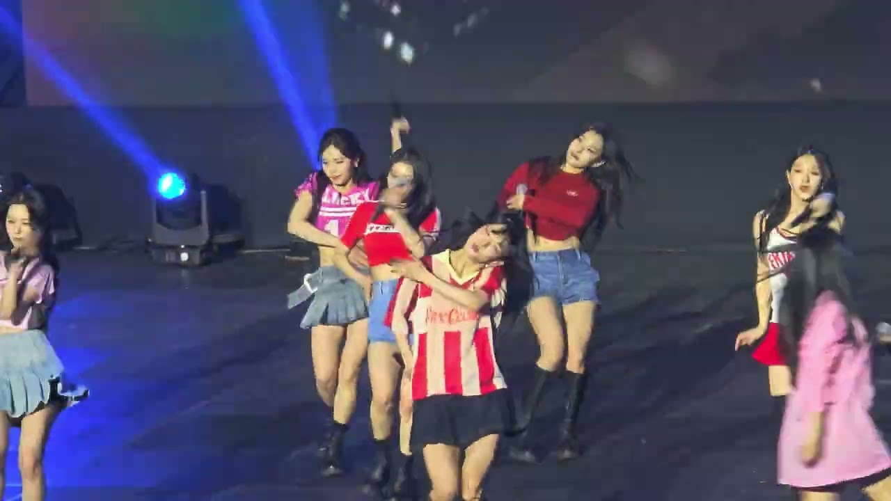 프로미스나인 SPRING BREEZ 경희대 - 에어플레인 모드