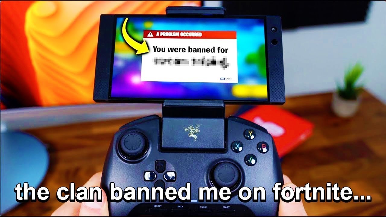 I tried out for a MOBILE Fortnite Clan while CHEATING with a BANNED ...