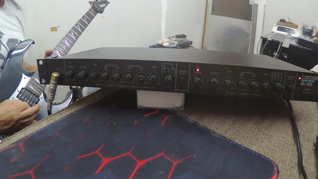 Boss gl100 guitar driver rack preamp - YouTube