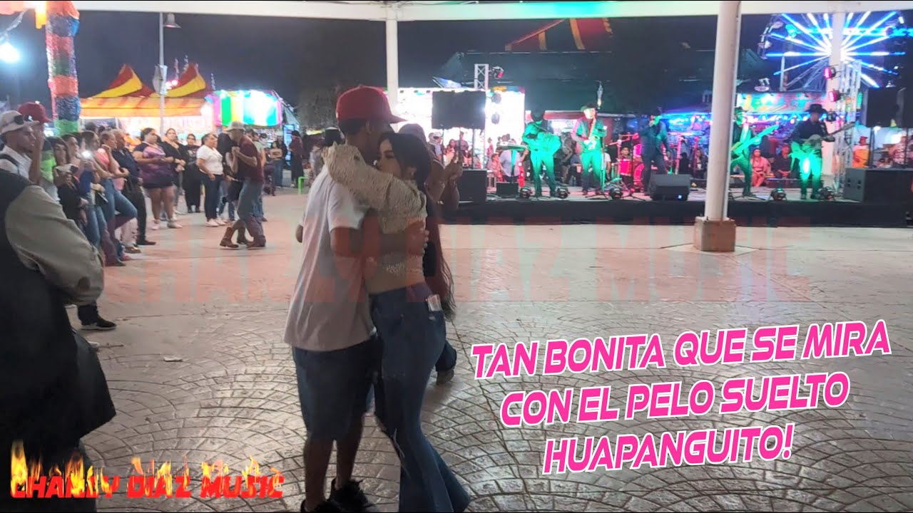 Tan Bonita Que Se Mira Con El Pelo Suelto Letra