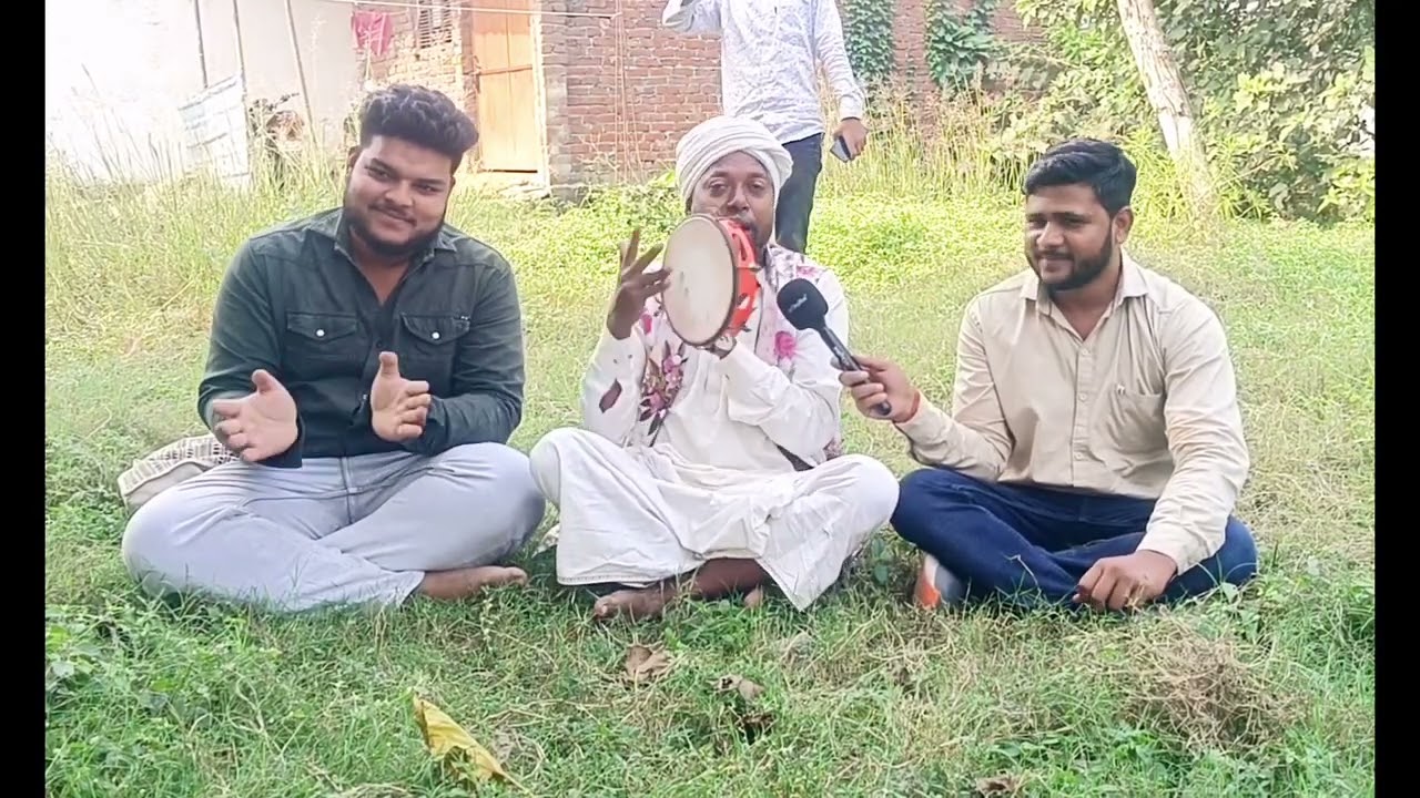 मुस्लिम समाज के रिजावल बाबा गाते हर धर्म का गाना सुनिए...