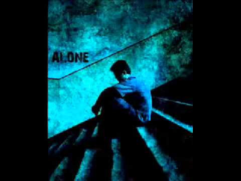 حين تتساقط أوراق الغربة بقلم ميادة أبو الشعر