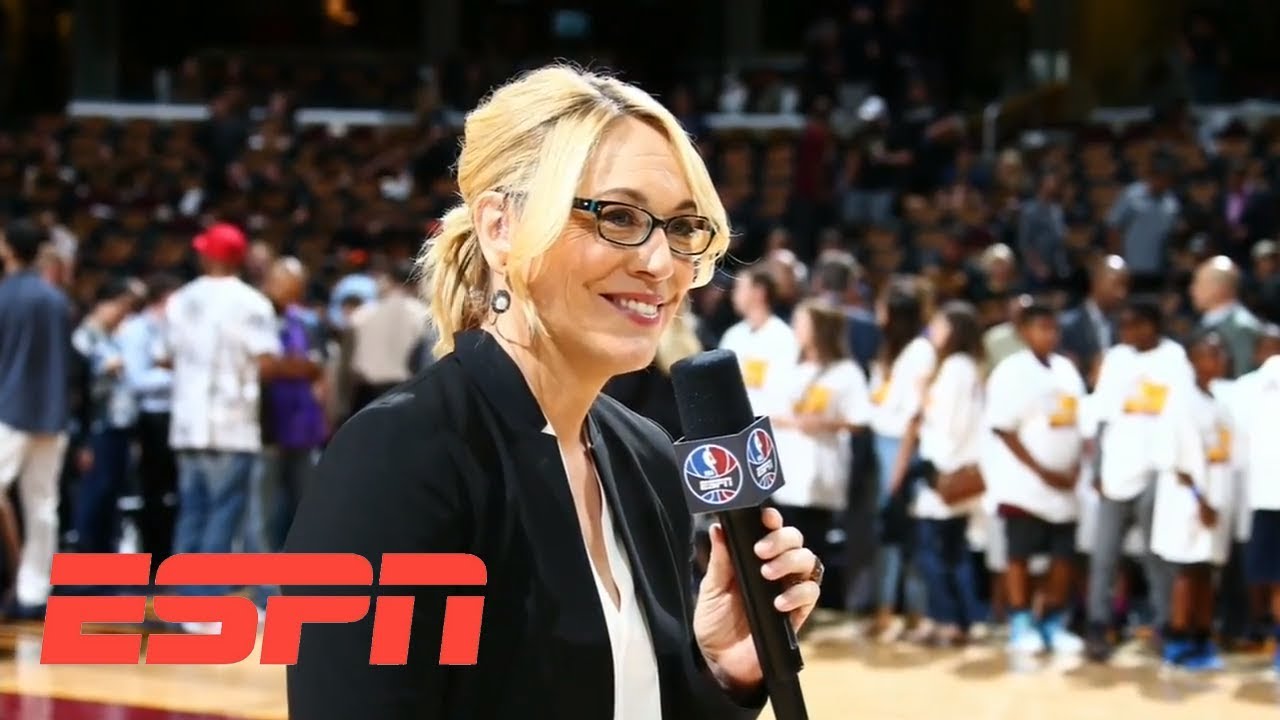Doris Burke receives 2018 Curt Gowdy Media Award | ESPN - YouTube
