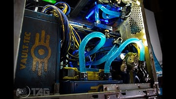 S.P.E.C.I.A.L Lunchbox Epic Gaming PC