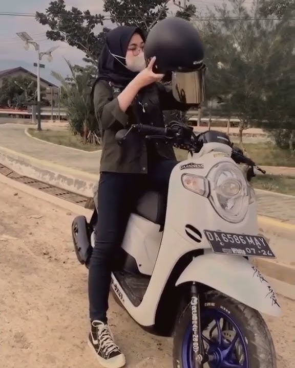 cewe motor Scoopy mantap abis!!#viral#motor#anakmotor#Scoopy