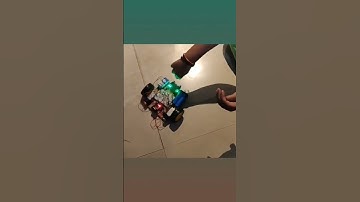 Obstacle avoiding robot #robot #robotics #technology #science #shorts #youtubeshorts #viral #tech