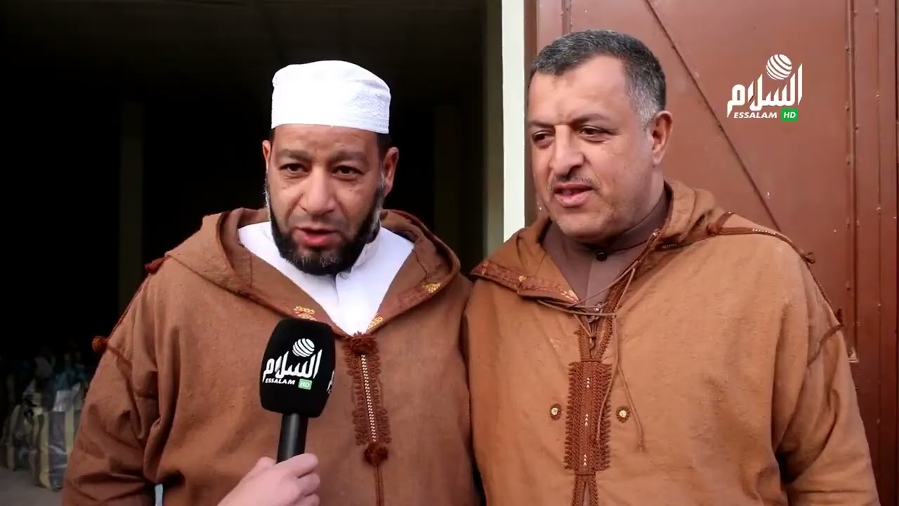 #الاغواط_المؤسسة الخيرية سواعد الخير تثلج ثدور مهندسي النظافة بتوزيع 250 قفة رمضانية 