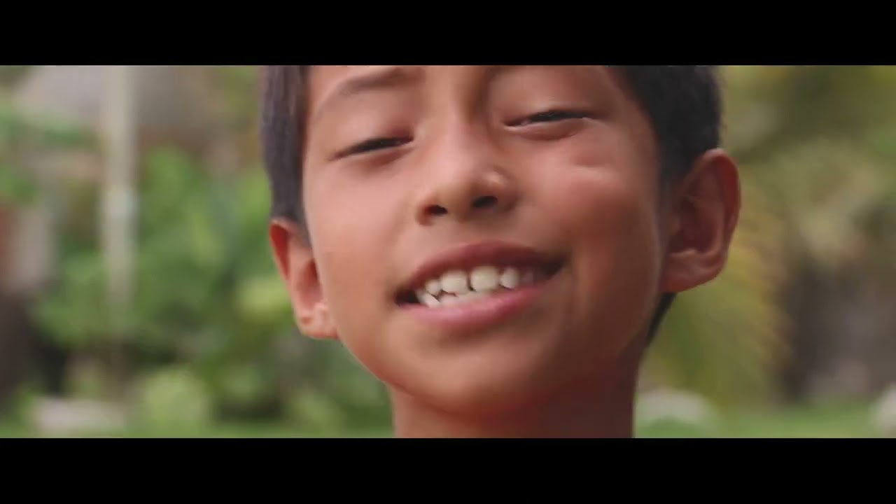 DERLIN   Una bella Historia video