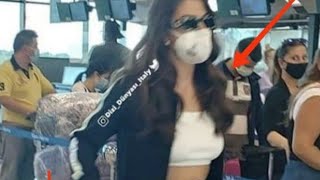 Bomb Bomb Demet Özdemir Was Seen At The Airport To Journalists Özdemir