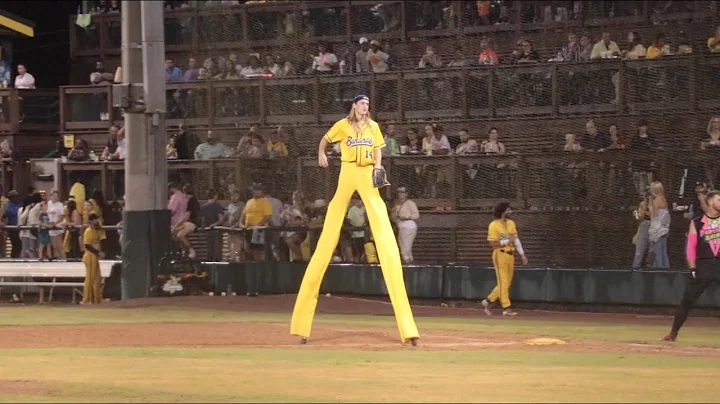 TALLEST PLAYER in BASEBALL HISTORY?? The Savannah Bananas are changing the game!