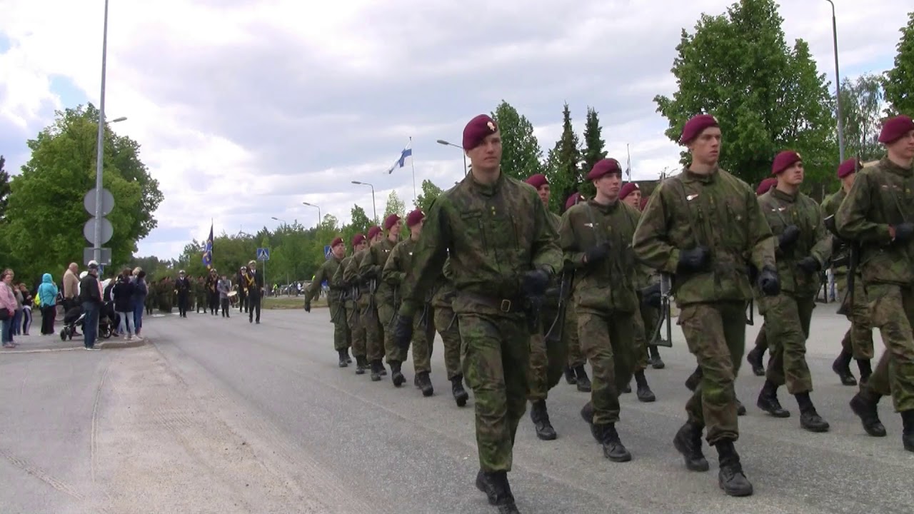 Puolustusvoimain lippujuhlan päivän ohimarssi 2.4.2018