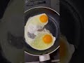 【水を入れる】朝食の目玉焼きを作る#shorts