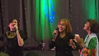 CHRISTINE PANJAITAN & TIKA BISONO  ALUSIA  BANYAK YANG NYAWER NI ASYIK