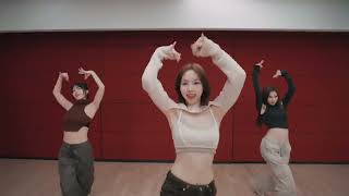 Twice dance to Red Velvet's Feel My Rhythm (joke)