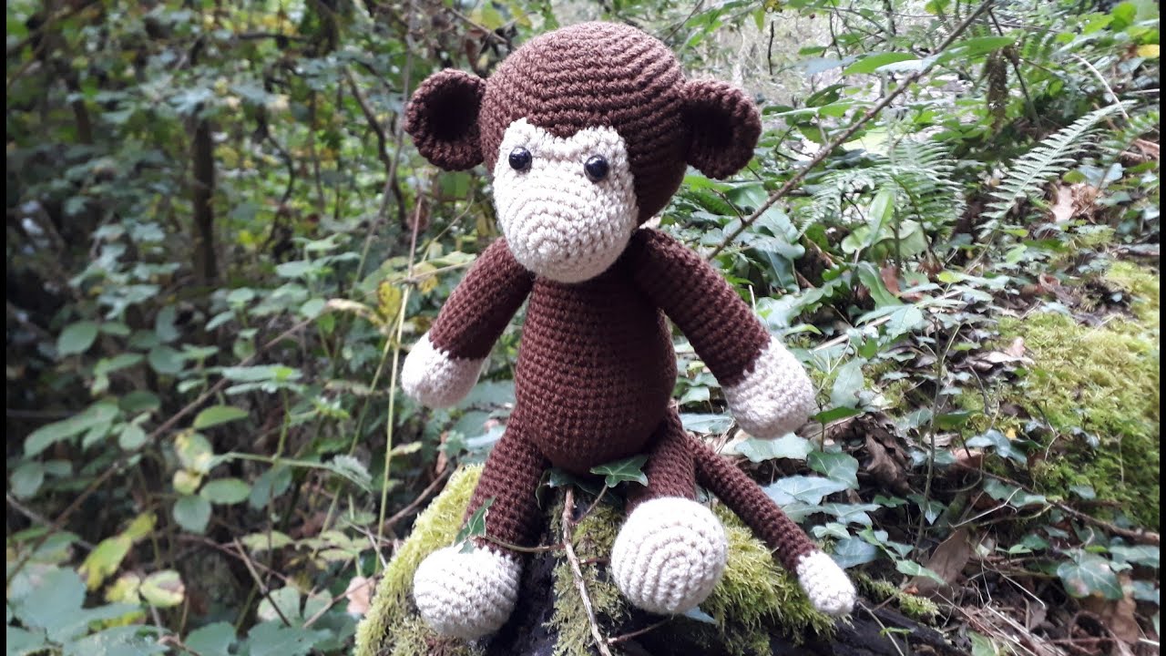 Doudou singe en crochet