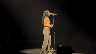 Lorde - Royals (Live at the Forum)