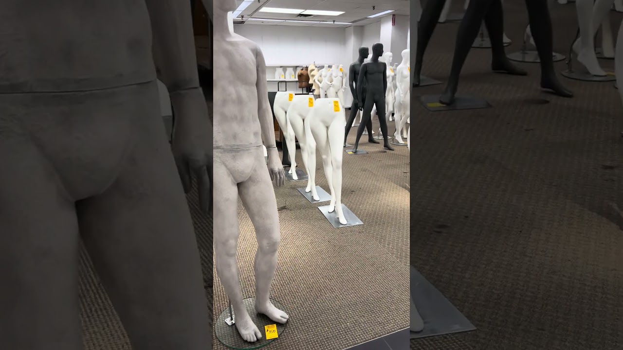 Hudson Bay closing mannequin sale 😢 