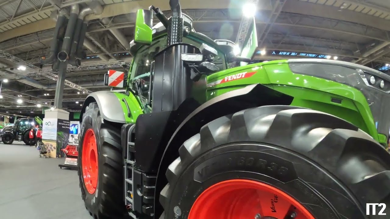 2026 Fendt 1052 Vario ProfiPlus 12.4 Litre 6-Cyl Diesel Tractor (520 / 540 HP) LAMMA Show 2026